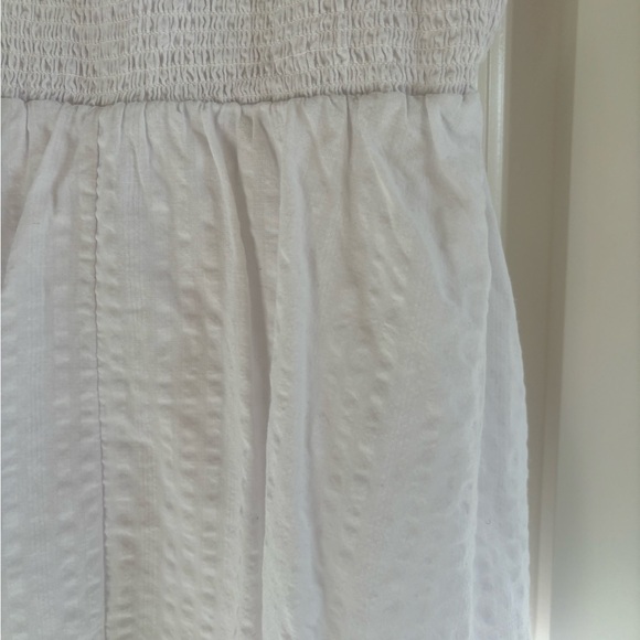 Old Navy Fit & Flare Flutter-Sleeved Smocked Seersucker Mini Dress - Picture 3 of 6